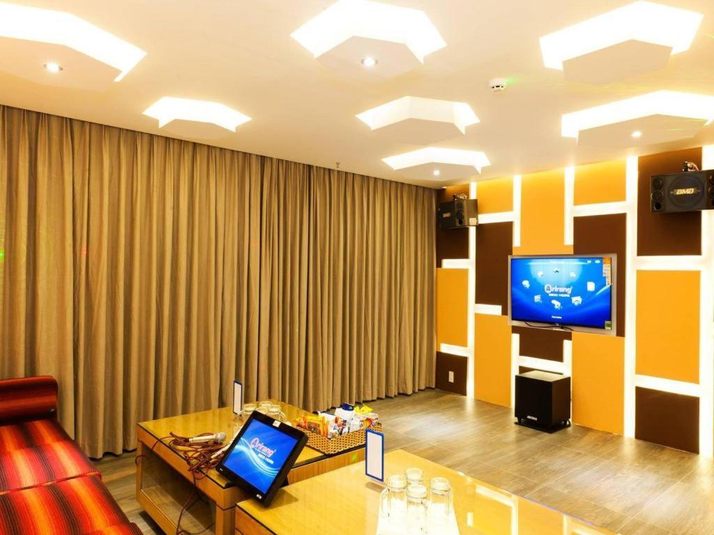 Iris Hotel Кантхо Екстер'єр фото
