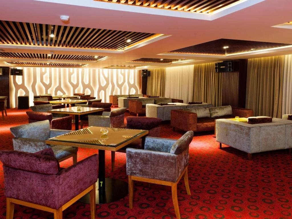 Iris Hotel Кантхо Екстер'єр фото