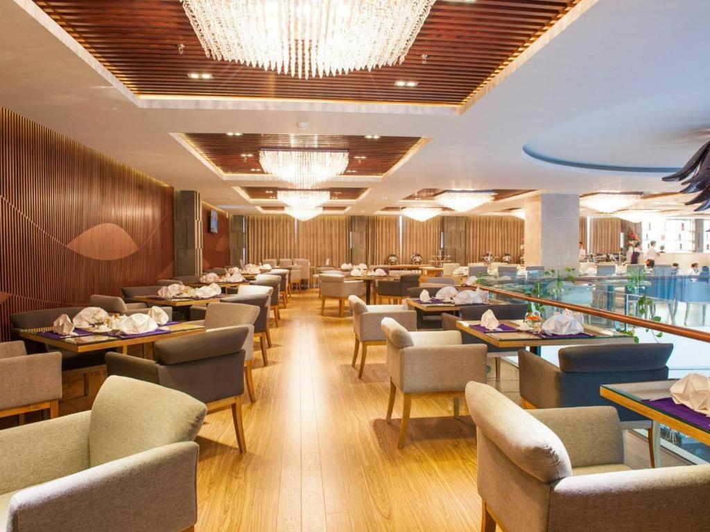 Iris Hotel Кантхо Екстер'єр фото