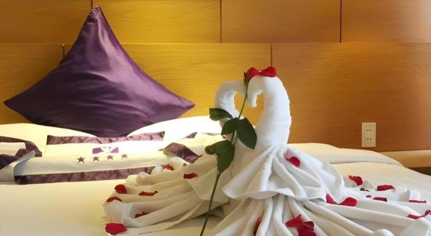 Iris Hotel Кантхо Екстер'єр фото