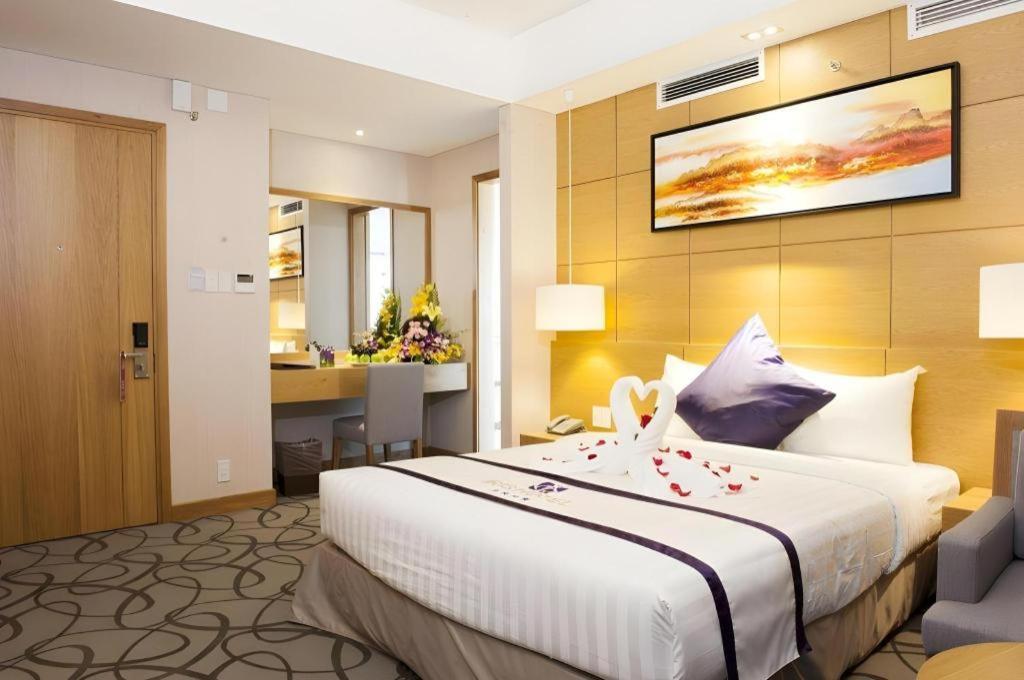 Iris Hotel Кантхо Екстер'єр фото