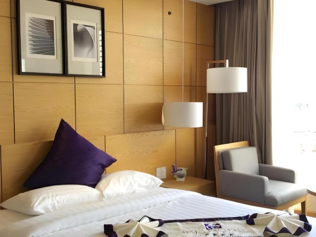 Iris Hotel Кантхо Екстер'єр фото