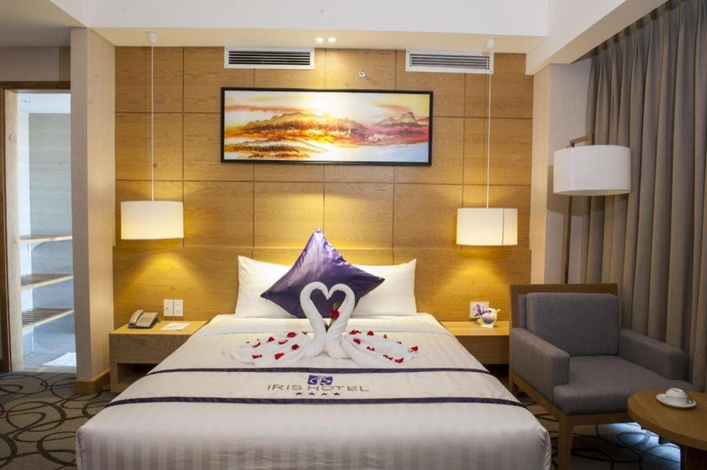 Iris Hotel Кантхо Екстер'єр фото