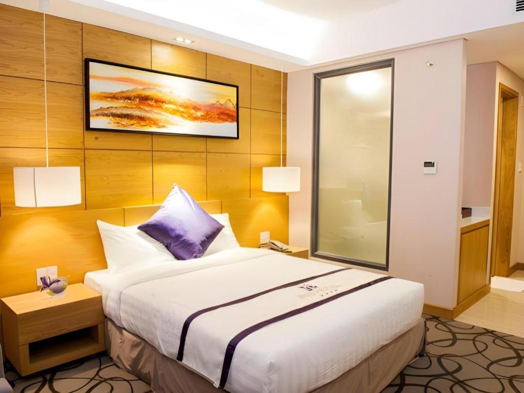 Iris Hotel Кантхо Екстер'єр фото