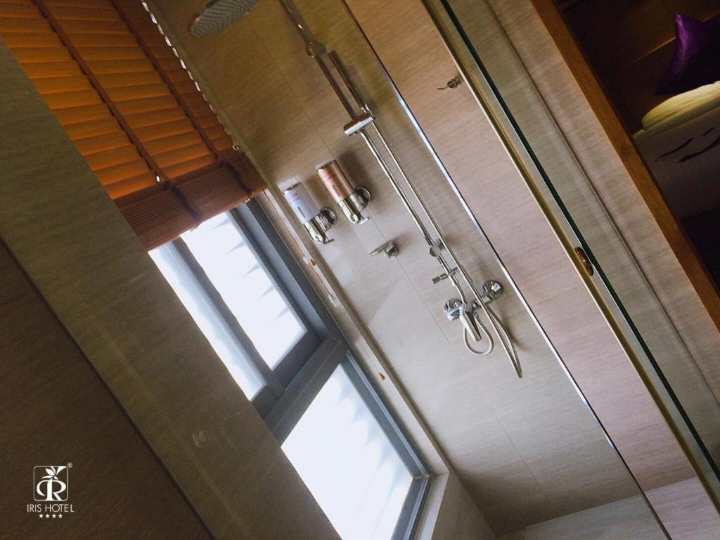 Iris Hotel Кантхо Екстер'єр фото