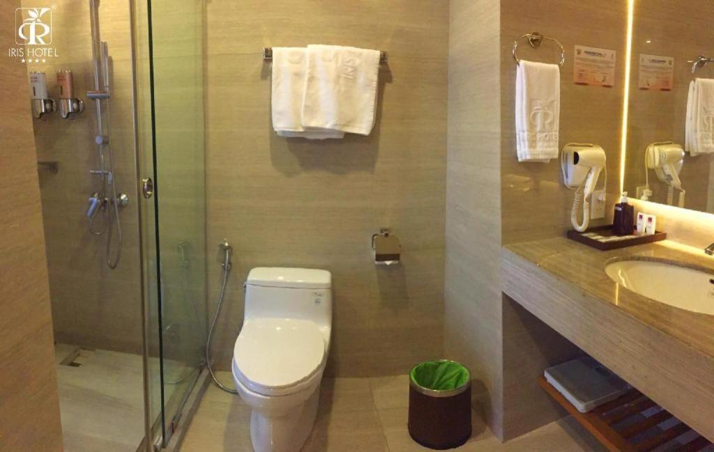 Iris Hotel Кантхо Екстер'єр фото